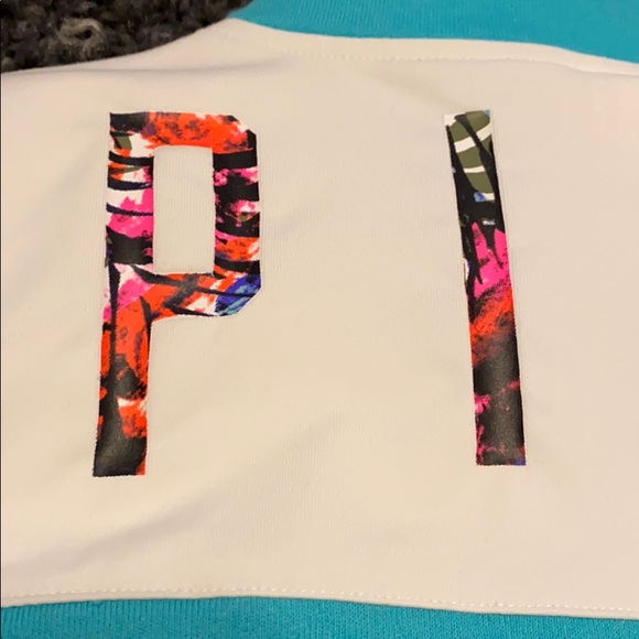 PINK 3/4 zip with flower / leaf PINK on back. - Picture 8 of 10